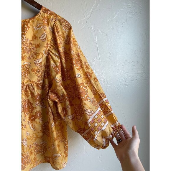 C&C California Mustard Yellow Floral 100% Cotton Peasant Top Tie Neck Size Large - Picture 10 of 12